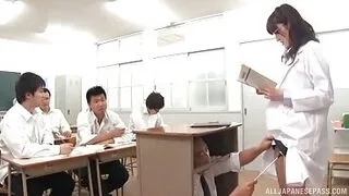 Profesora japonesa acosada en el aula
