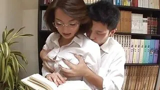 Учителя нужно трахнуть.