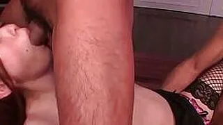 Азиатская MILF Мегу Камиджо получает двойное проникновение и испытывает взрывной оргазм с эякуляцией.