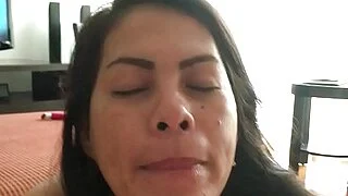 饥渴的亚洲熟女