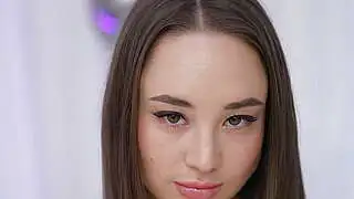 First DAP Of a Hot Asian beauty ! First Gang Bang 6 vs 1